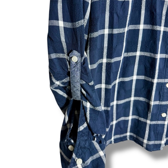 Tommy Hilfiger Women's 100% Cotton Casual Woven Navy Button-Down Shirt - Picture 3 of 5